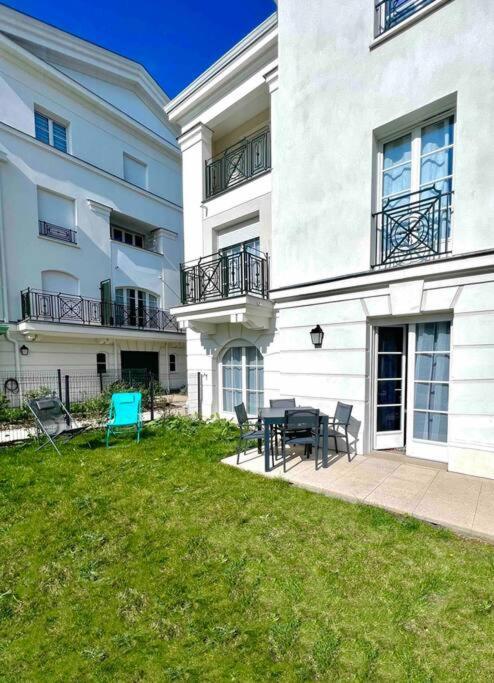 Newwilliam Apartment Serris Luaran gambar
